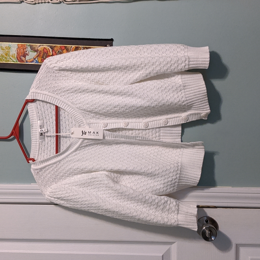 Cropped crochet cardigan